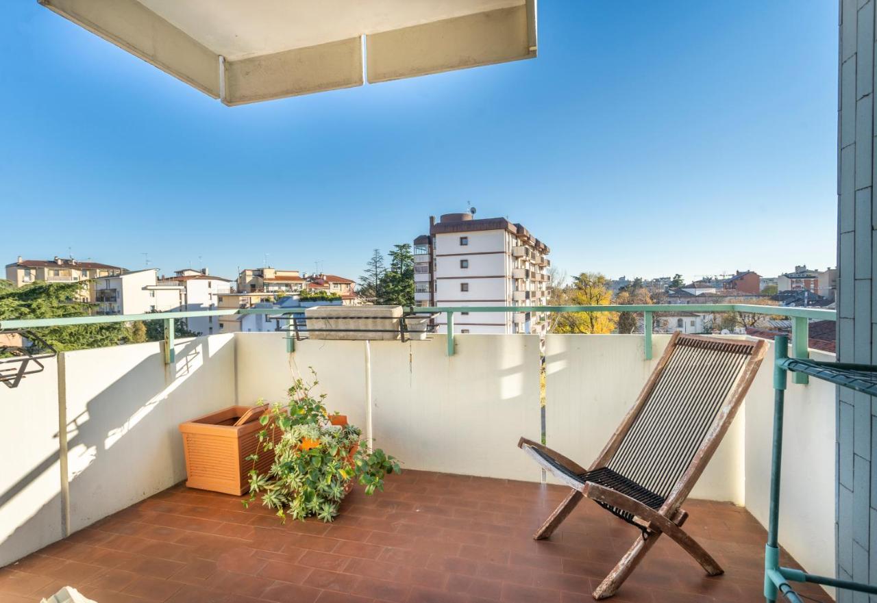 Lucilla Home - Apt Con Wifi Nel Cuore Di אודינה מראה חיצוני תמונה